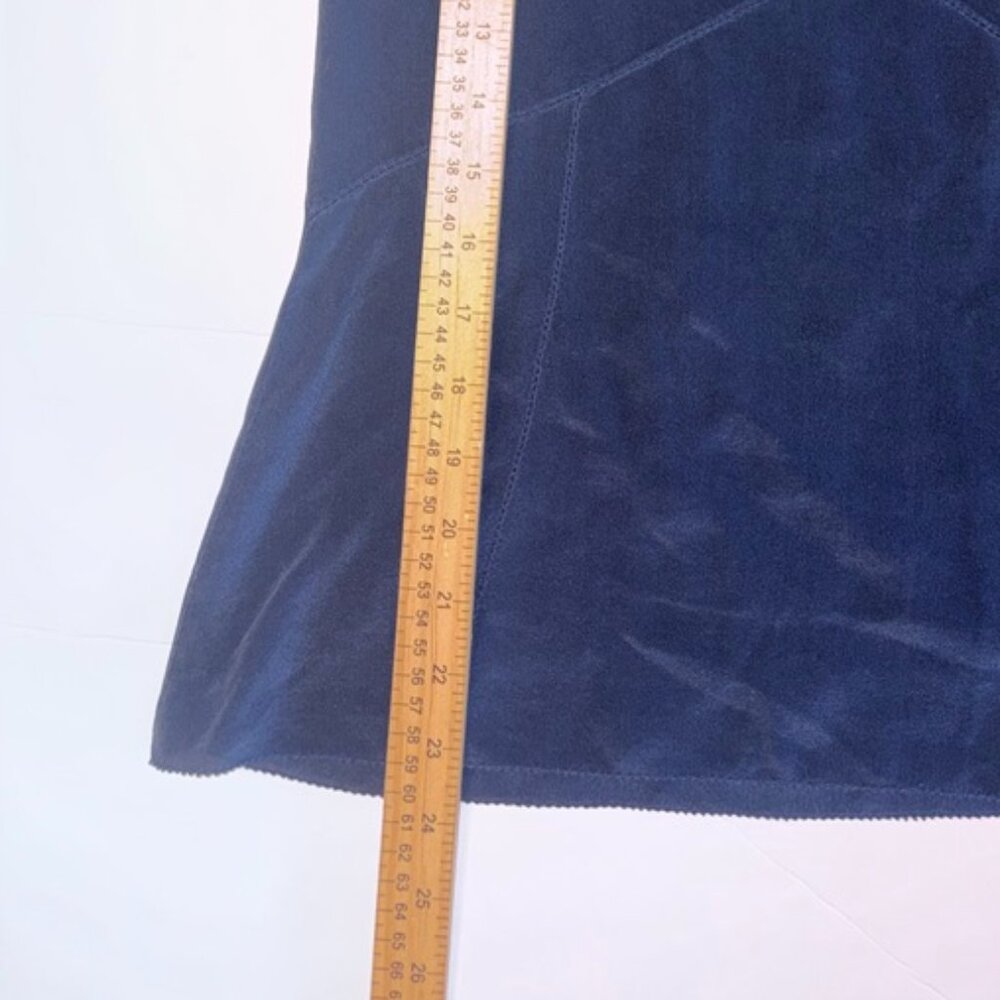 Tory Burch 100% Silk Navy Blue Sleeveless Blouse Capsule Wardrobe Timeless sz 6 - Picture 6 of 6